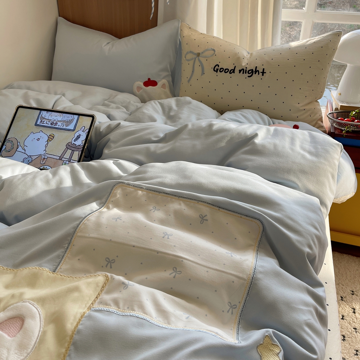 91家纺网 家纺一手货源 找家纺 沐慕 2026新款大贴布绣云朵棉四件套 晚安小熊