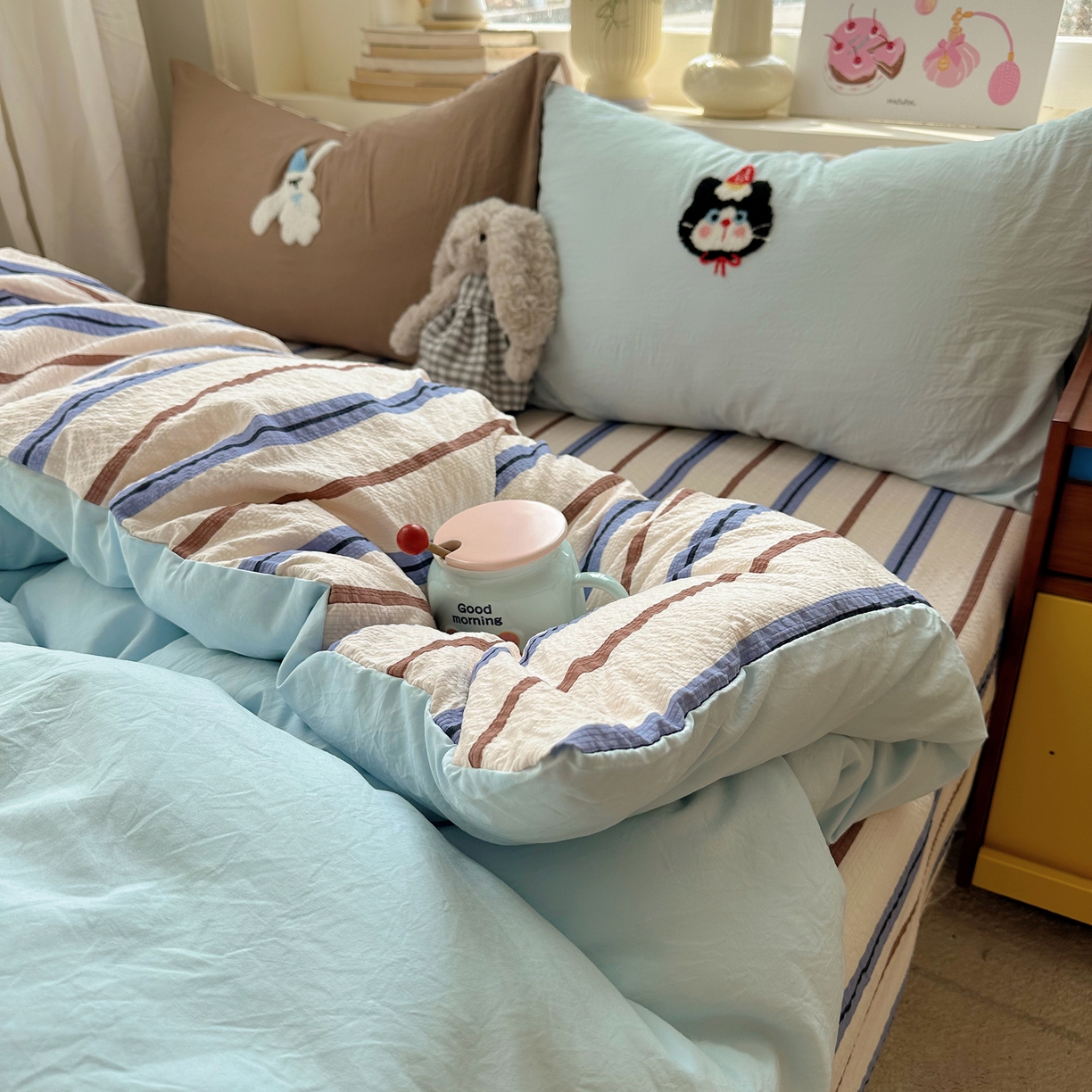 91家纺网 家纺一手货源 找家纺 顾里家纺 2026春夏新款ins可爱风云朵毛巾绣四件套（会员-3元  床笠定制不退换0 杯子猫