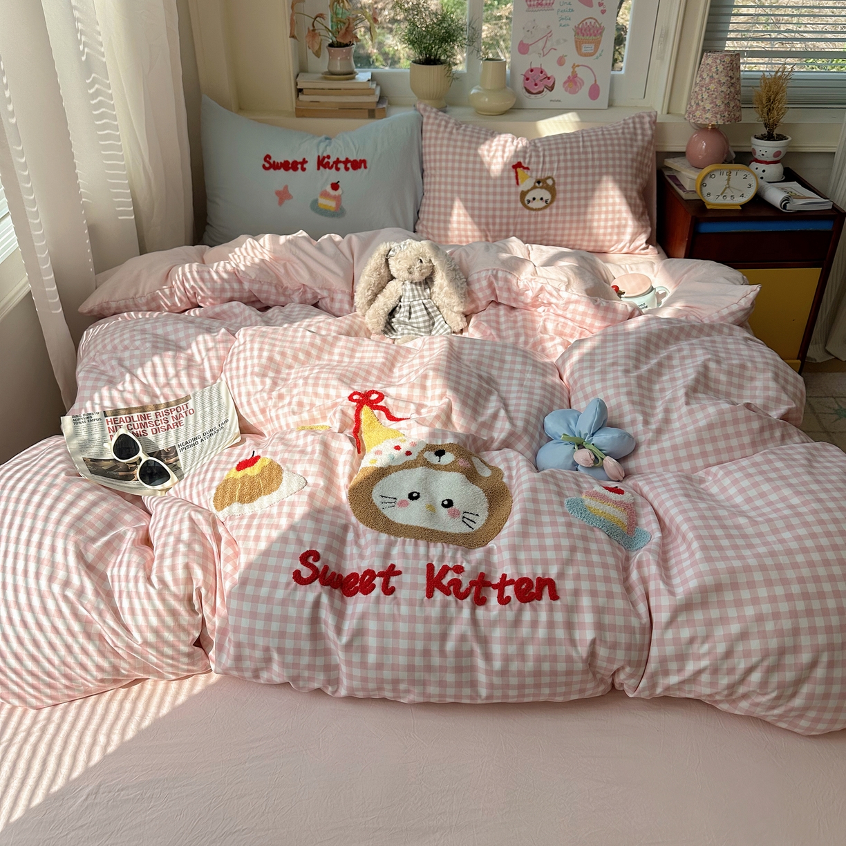 91家纺网 家纺一手货源 找家纺 顾里家纺 2026春夏新款ins可爱风云朵毛巾绣四件套（会员-3元  床笠定制不退换0 冰淇淋猫