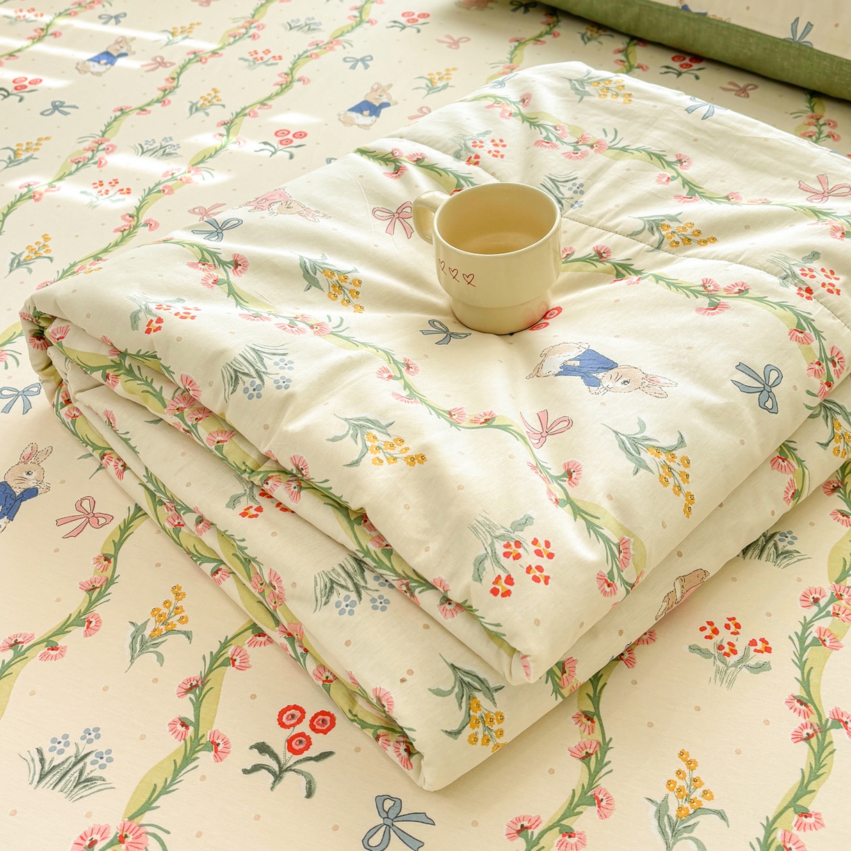 91家纺网 家纺一手货源 找家纺 雅居纺家纺 2026新款A版全棉B版凉感夏被夏凉被空调被 夏被 花园秘境