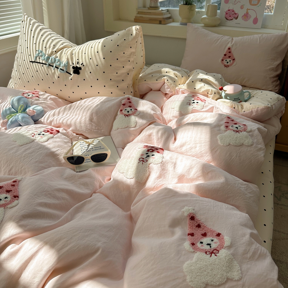 91家纺网 家纺一手货源 找家纺 顾里家纺 2026春夏新款ins可爱风云朵毛巾绣四件套（会员-3元  床笠定制不退换0 波点修狗