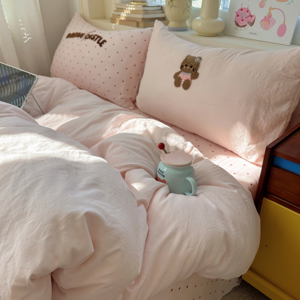 91家纺网 家纺一手货源 找家纺 顾里家纺 2026春夏新款ins可爱风云朵毛巾绣四件套（会员-3元  床笠定制不退换0 城堡喵喵