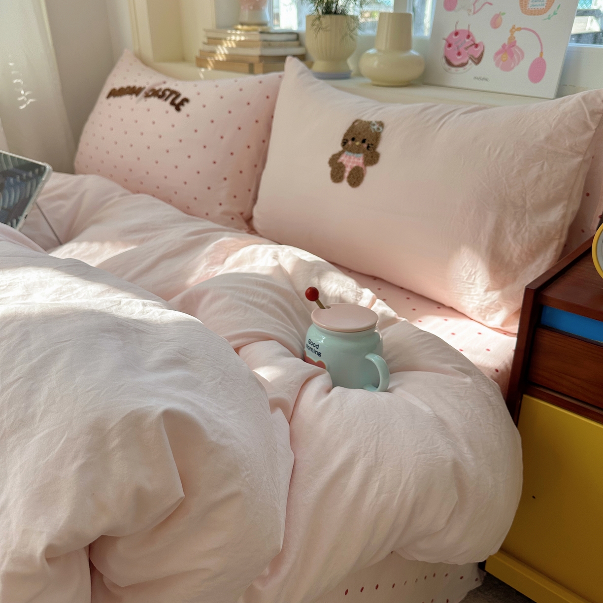 91家纺网 家纺一手货源 找家纺 顾里家纺 2026春夏新款ins可爱风云朵毛巾绣四件套（会员-3元  床笠定制不退换0 城堡喵喵