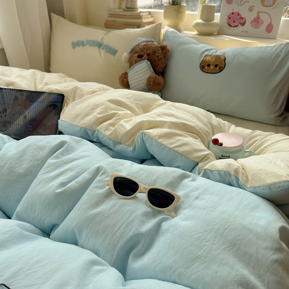 91家纺网 家纺一手货源 找家纺 顾里家纺 2026春夏新款ins可爱风云朵毛巾绣四件套（会员-3元  床笠定制不退换0 冲浪黑皮猫