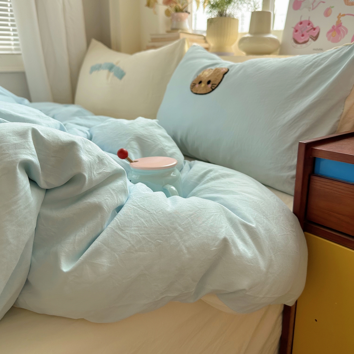 91家纺网 家纺一手货源 找家纺 顾里家纺 2026春夏新款ins可爱风云朵毛巾绣四件套（会员-3元  床笠定制不退换0 冲浪黑皮猫