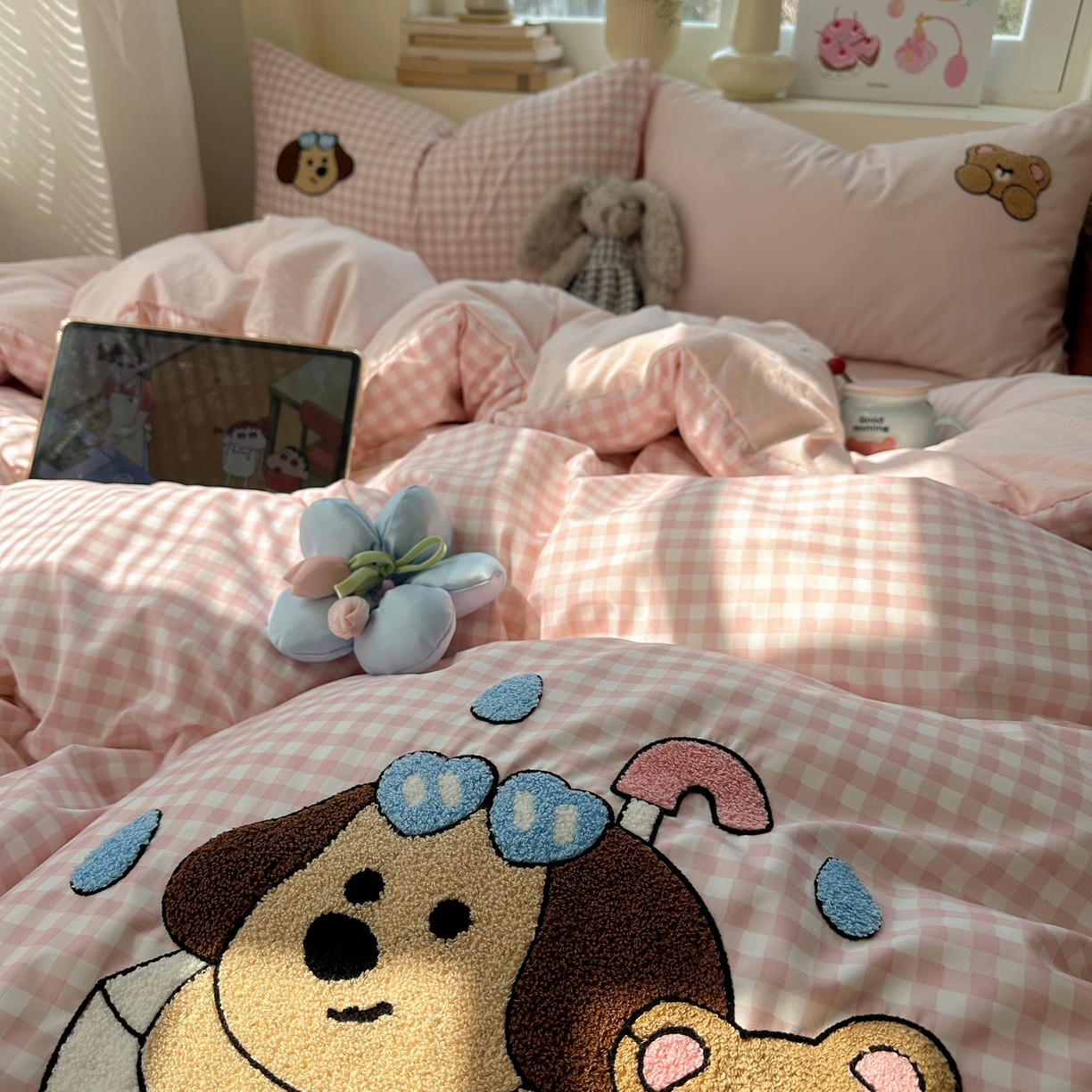 91家纺网 家纺一手货源 找家纺 顾里家纺 2026春夏新款ins可爱风云朵毛巾绣四件套（会员-3元  床笠定制不退换0 狗狗好友