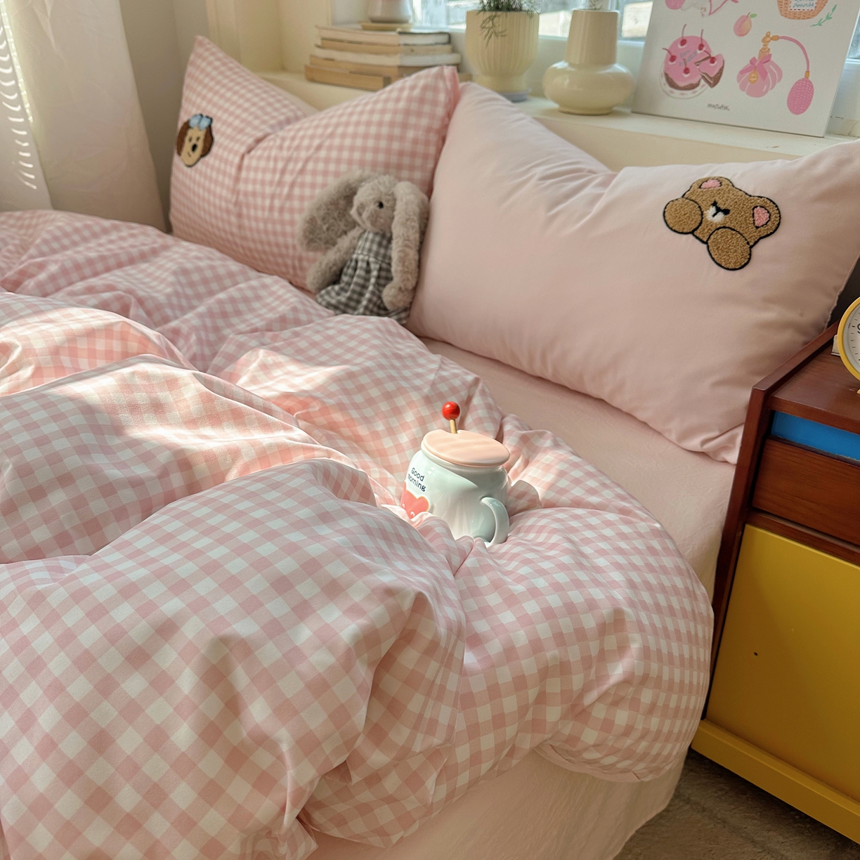 91家纺网 家纺一手货源 找家纺 顾里家纺 2026春夏新款ins可爱风云朵毛巾绣四件套（会员-3元  床笠定制不退换0 狗狗好友