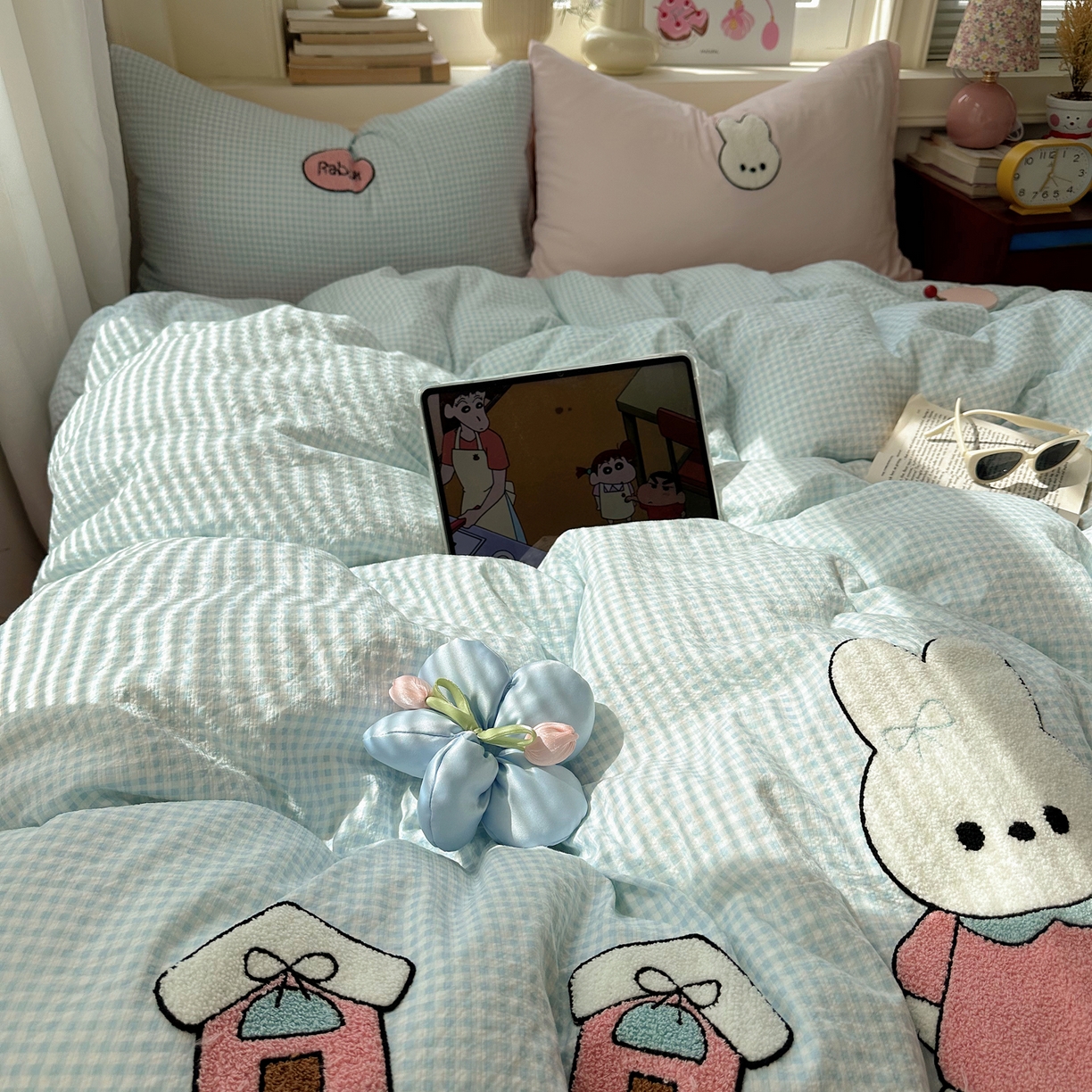 91家纺网 家纺一手货源 找家纺 顾里家纺 2026春夏新款ins可爱风云朵毛巾绣四件套（会员-3元  床笠定制不退换0 乖乖兔