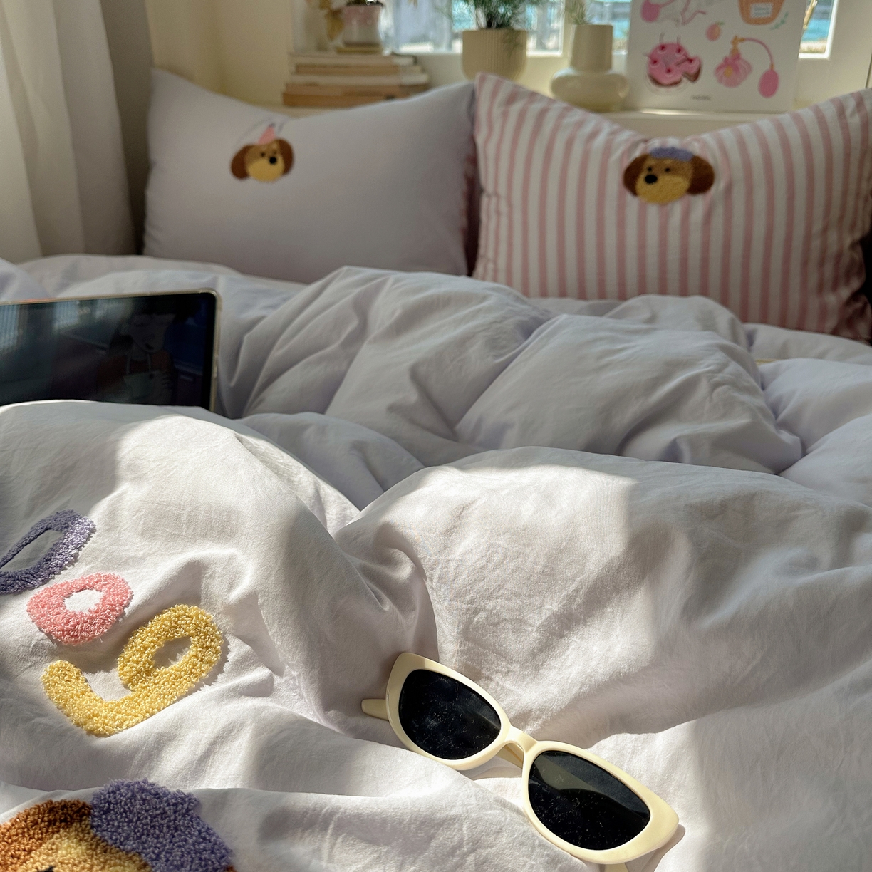 91家纺网 家纺一手货源 找家纺 顾里家纺 2026春夏新款ins可爱风云朵毛巾绣四件套（会员-3元  床笠定制不退换0 滑板狗