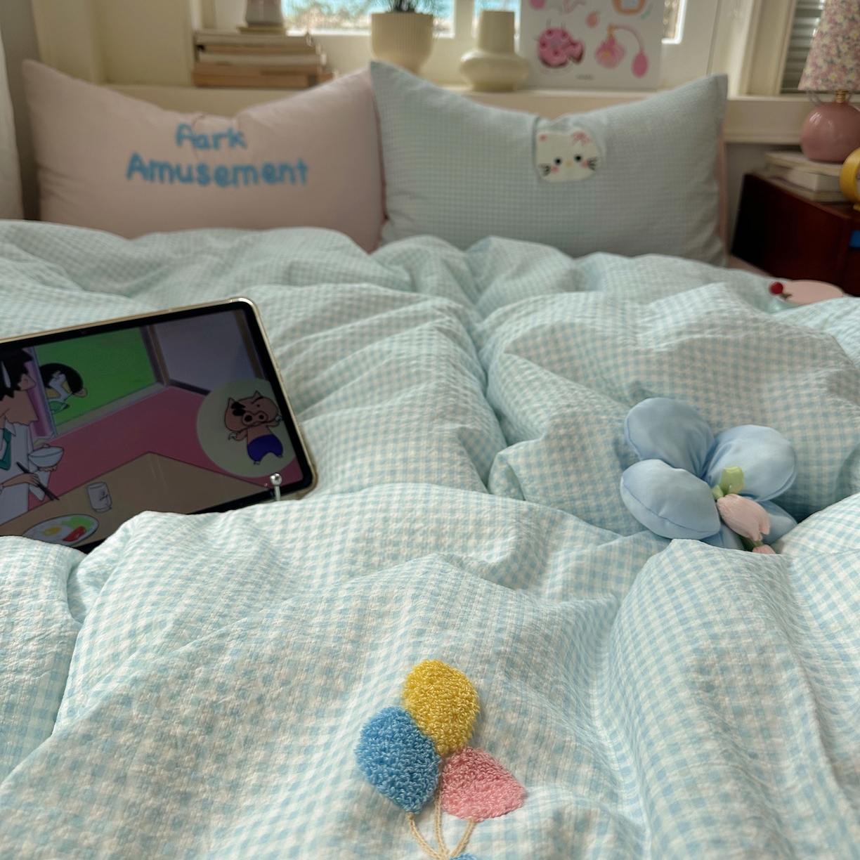 91家纺网 家纺一手货源 找家纺 顾里家纺 2026春夏新款ins可爱风云朵毛巾绣四件套（会员-3元  床笠定制不退换0 木马猫咪