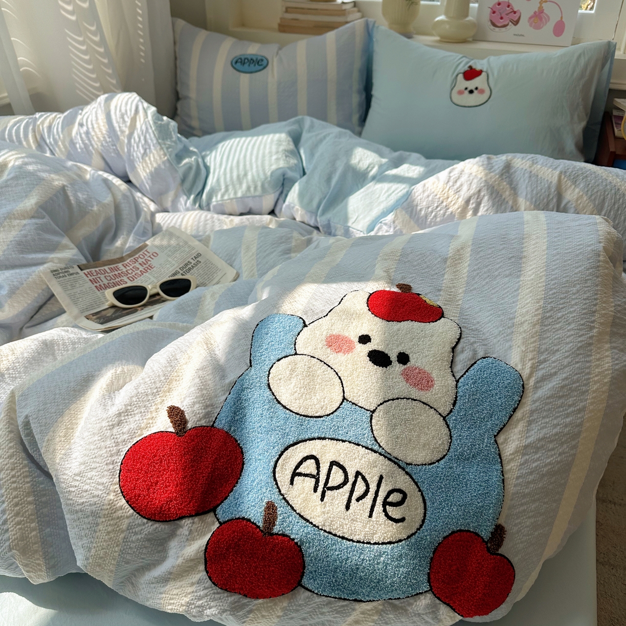 91家纺网 家纺一手货源 找家纺 顾里家纺 2026春夏新款ins可爱风云朵毛巾绣四件套（会员-3元  床笠定制不退换0 苹果熊