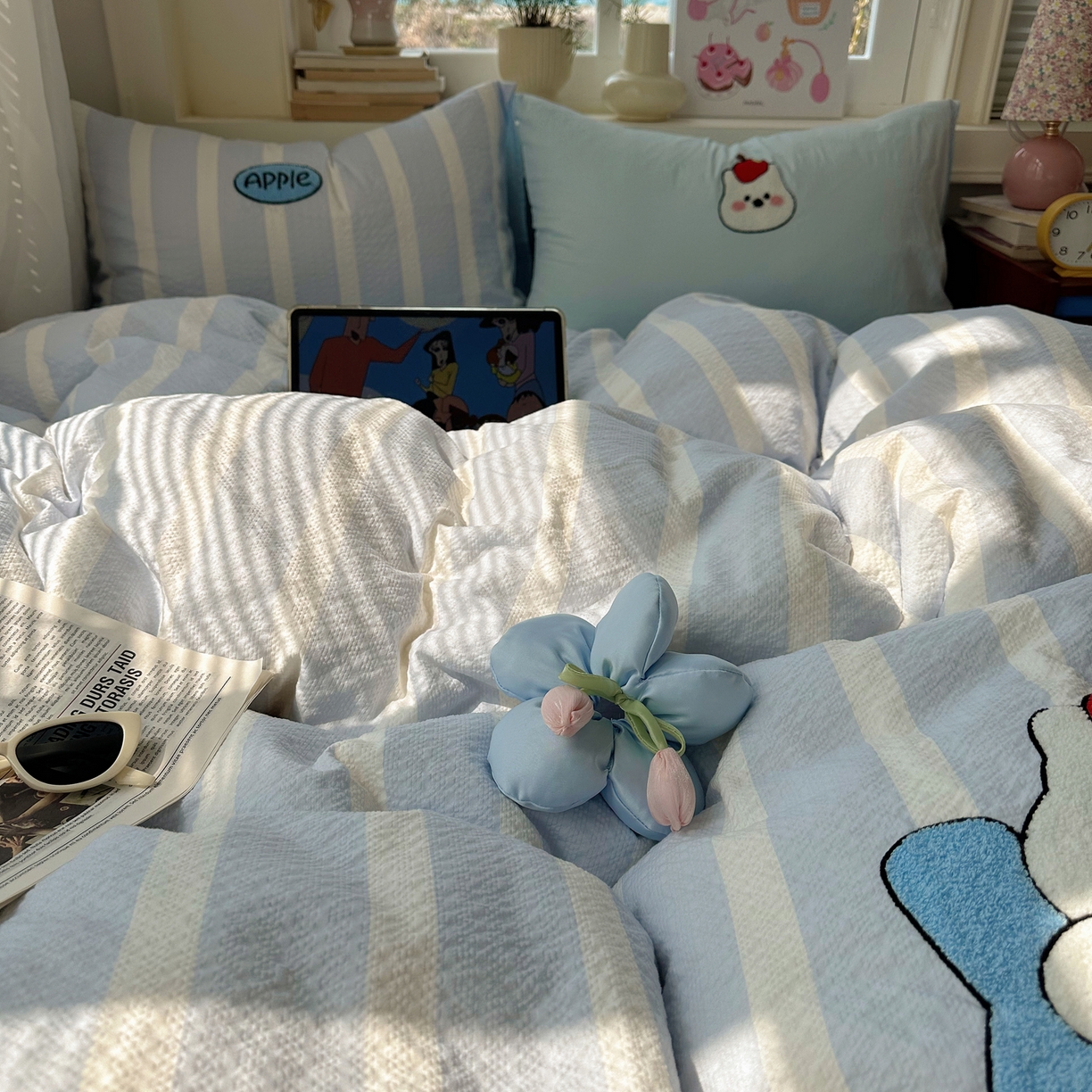 91家纺网 家纺一手货源 找家纺 顾里家纺 2026春夏新款ins可爱风云朵毛巾绣四件套（会员-3元  床笠定制不退换0 苹果熊