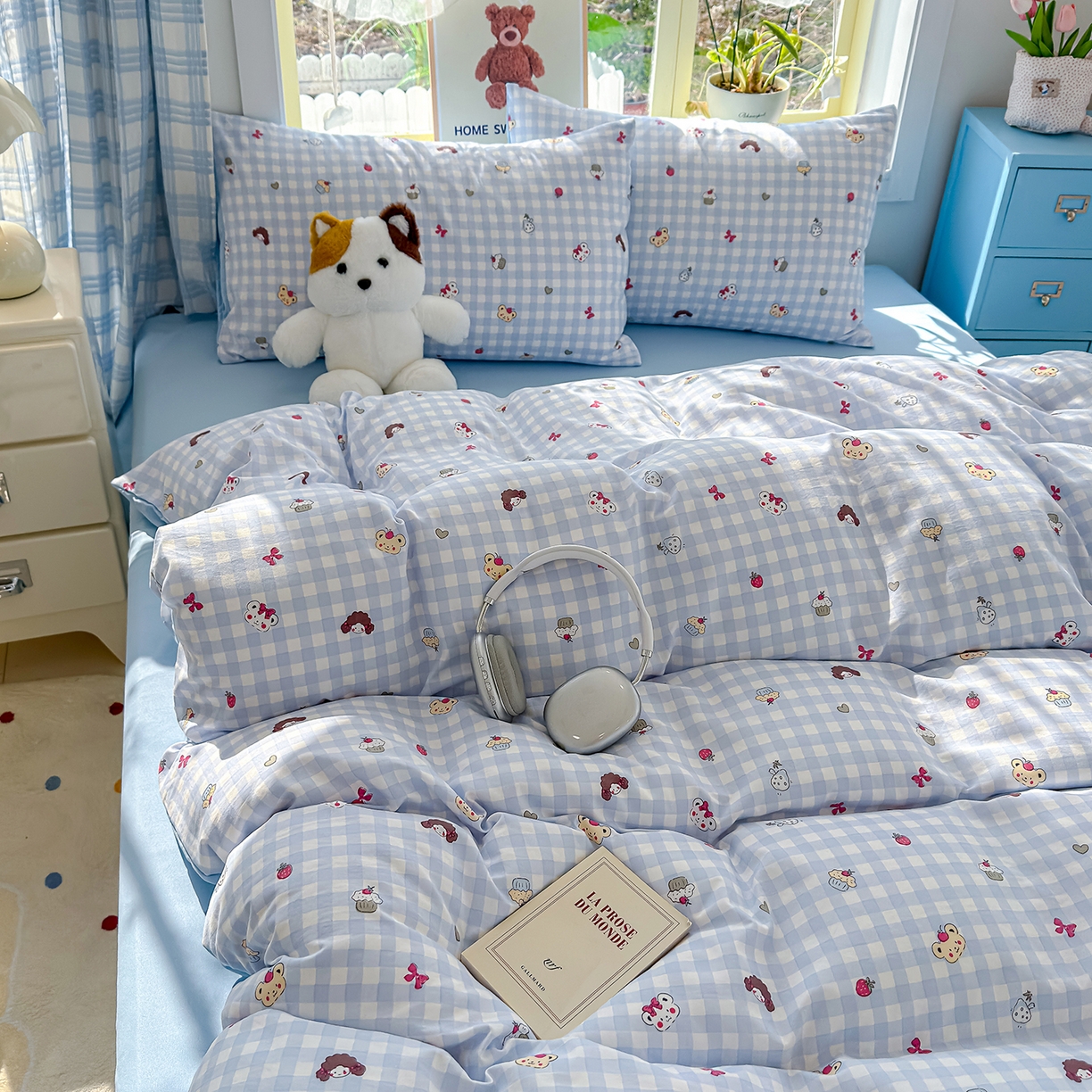 91家纺网 家纺一手货源 找家纺 元禾 2026新款A类古法水洗仿棉云感纱四件套 草莓熊-蓝