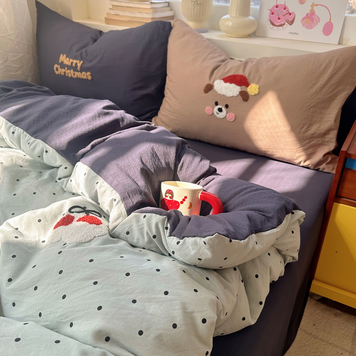 91家纺网 家纺一手货源 找家纺 顾里家纺 2026春夏新款ins可爱风云朵毛巾绣四件套（会员-3元  床笠定制不退换0 圣诞熊仔