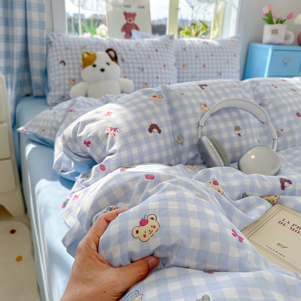 91家纺网 家纺一手货源 找家纺 元禾 2026新款A类古法水洗仿棉云感纱四件套 草莓熊-蓝