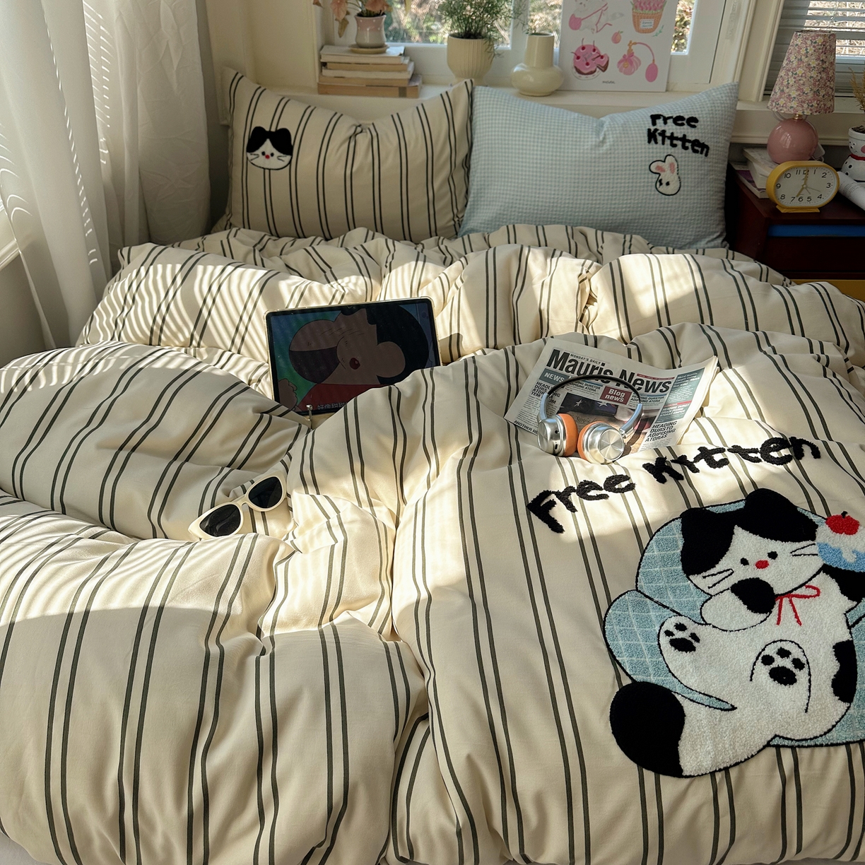 91家纺网 家纺一手货源 找家纺 顾里家纺 2026春夏新款ins可爱风云朵毛巾绣四件套（会员-3元  床笠定制不退换0 竖条猫咪