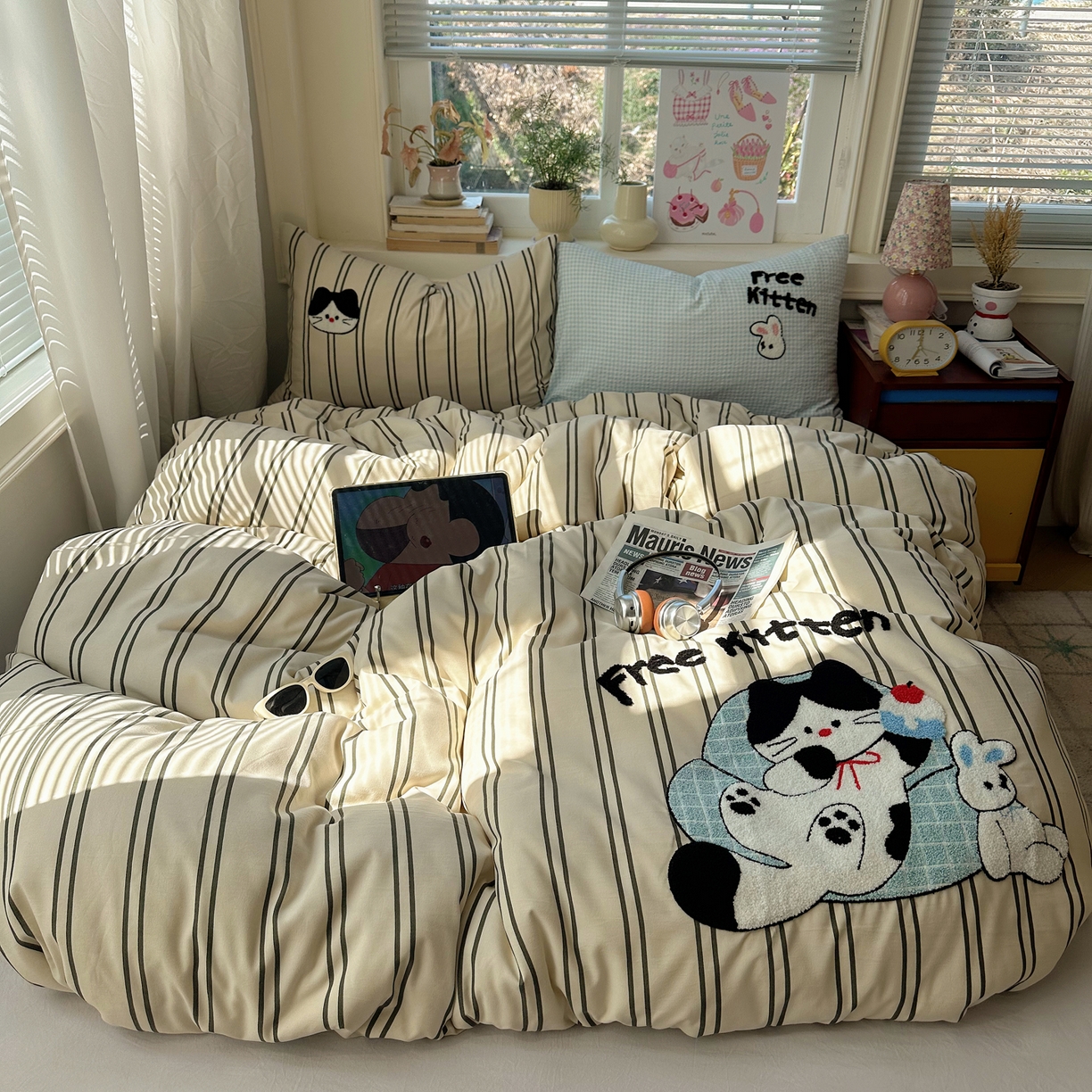 91家纺网 家纺一手货源 找家纺 顾里家纺 2026春夏新款ins可爱风云朵毛巾绣四件套（会员-3元  床笠定制不退换0 竖条猫咪