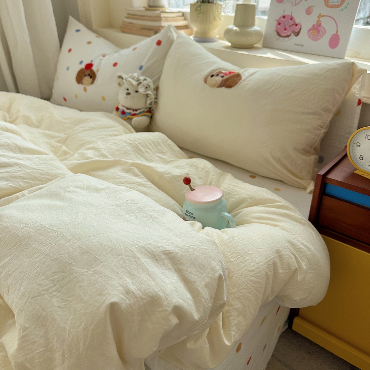 91家纺网 家纺一手货源 找家纺 顾里家纺 2026春夏新款ins可爱风云朵毛巾绣四件套（会员-3元  床笠定制不退换0 甜品腊肠狗