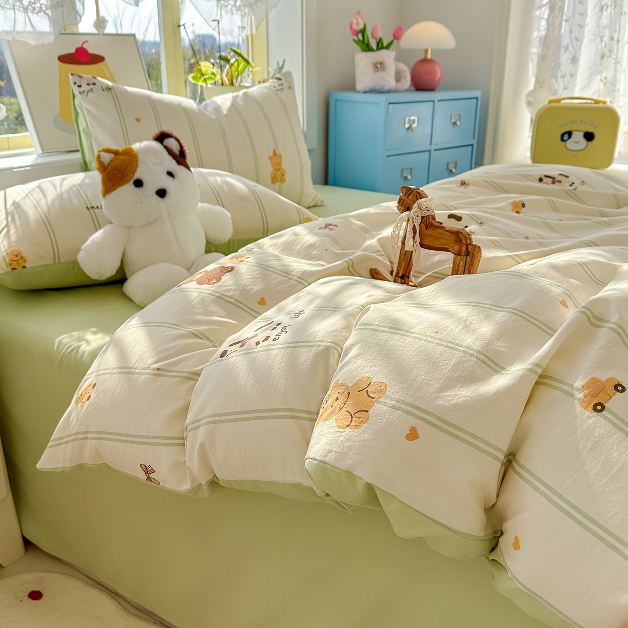 91家纺网 家纺一手货源 找家纺 元禾 2026新款A类古法水洗仿棉云感纱四件套 条纹小熊