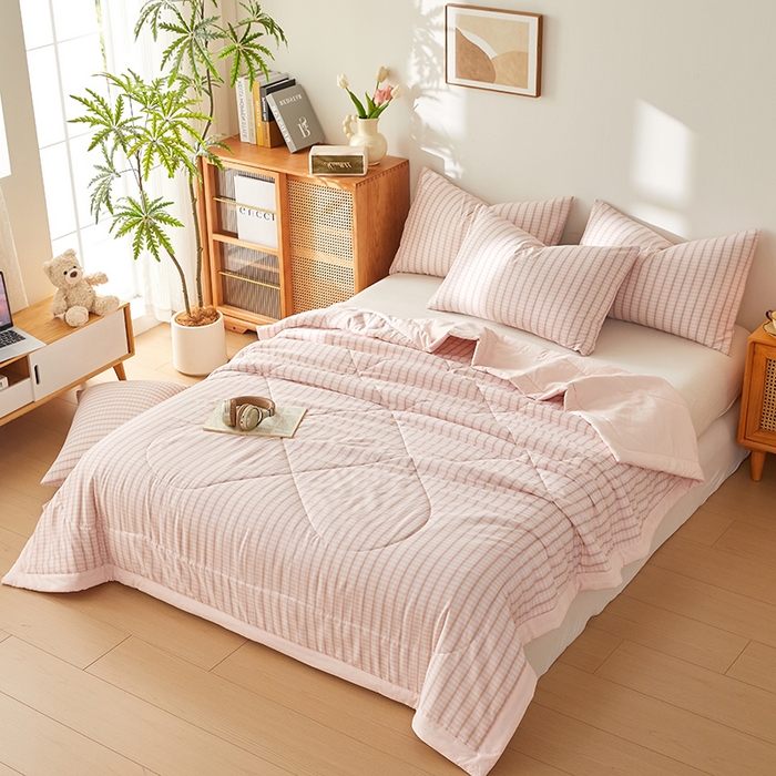 91家纺网 家纺一手货源 找家纺 海洋家纺 2026新款100%新疆棉花格子夏被亲肤仿棉夏凉被纯手包边空调被薄被子 贝拉-粉