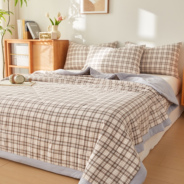 91家纺网 家纺一手货源 找家纺 海洋家纺 2026新款100%新疆棉花格子夏被亲肤仿棉夏凉被纯手包边空调被薄被子 都市