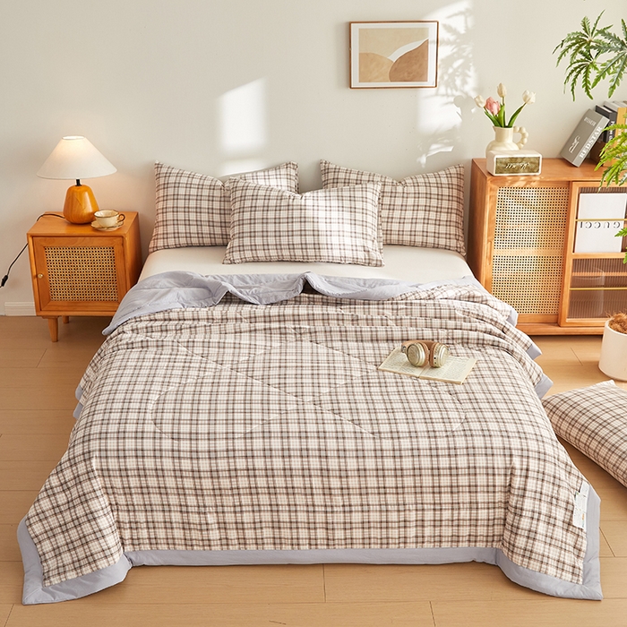 91家纺网 家纺一手货源 找家纺 海洋家纺 2026新款100%新疆棉花格子夏被亲肤仿棉夏凉被纯手包边空调被薄被子 都市