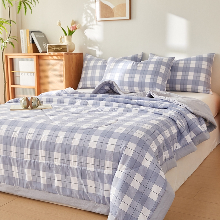 91家纺网 家纺一手货源 找家纺 海洋家纺 2026新款100%新疆棉花格子夏被亲肤仿棉夏凉被纯手包边空调被薄被子 简约-蓝