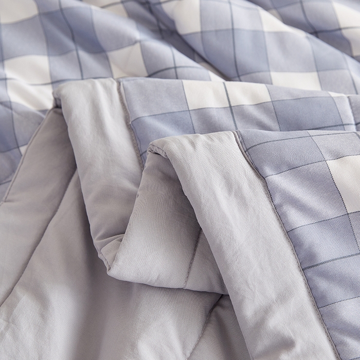 91家纺网 家纺一手货源 找家纺 海洋家纺 2026新款100%新疆棉花格子夏被亲肤仿棉夏凉被纯手包边空调被薄被子 简约-蓝