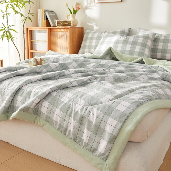91家纺网 家纺一手货源 找家纺 海洋家纺 2026新款100%新疆棉花格子夏被亲肤仿棉夏凉被纯手包边空调被薄被子 简约-绿