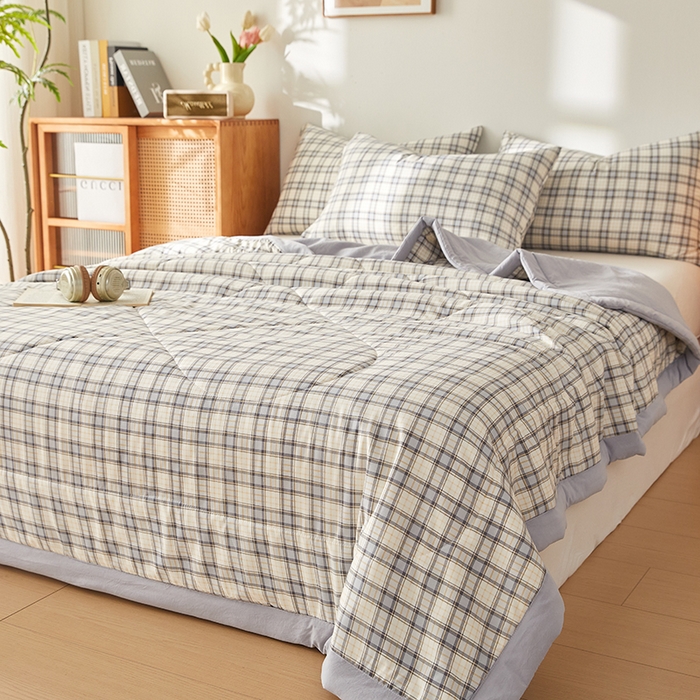 91家纺网 家纺一手货源 找家纺 海洋家纺 2026新款100%新疆棉花格子夏被亲肤仿棉夏凉被纯手包边空调被薄被子 卡尔-蓝