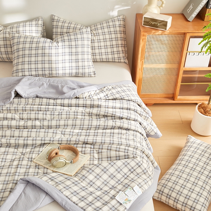 91家纺网 家纺一手货源 找家纺 海洋家纺 2026新款100%新疆棉花格子夏被亲肤仿棉夏凉被纯手包边空调被薄被子 卡尔-蓝