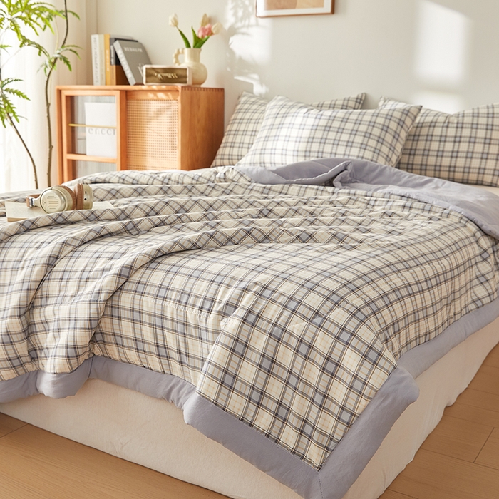 91家纺网 家纺一手货源 找家纺 海洋家纺 2026新款100%新疆棉花格子夏被亲肤仿棉夏凉被纯手包边空调被薄被子 卡尔-蓝