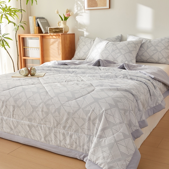 91家纺网 家纺一手货源 找家纺 海洋家纺 2026新款100%新疆棉花格子夏被亲肤仿棉夏凉被纯手包边空调被薄被子 律动-灰