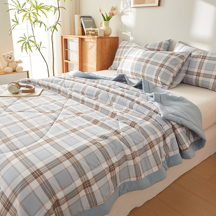 91家纺网 家纺一手货源 找家纺 海洋家纺 2026新款100%新疆棉花格子夏被亲肤仿棉夏凉被纯手包边空调被薄被子 英伦-蓝
