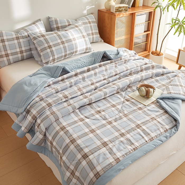 91家纺网 家纺一手货源 找家纺 海洋家纺 2026新款100%新疆棉花格子夏被亲肤仿棉夏凉被纯手包边空调被薄被子 英伦-蓝