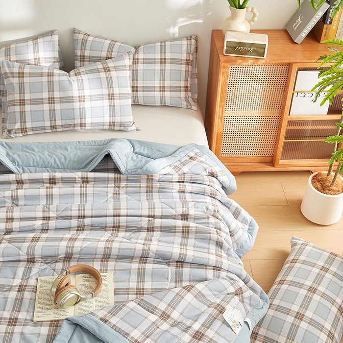 91家纺网 家纺一手货源 找家纺 海洋家纺 2026新款100%新疆棉花格子夏被亲肤仿棉夏凉被纯手包边空调被薄被子 英伦-蓝