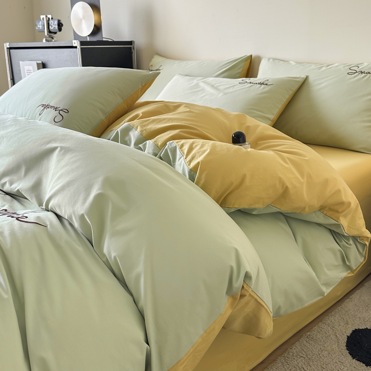 91家纺网 家纺一手货源 找家纺 ab家纺 2026新款刺绣双拼40支全棉水洗四件套 橄榄绿柠檬