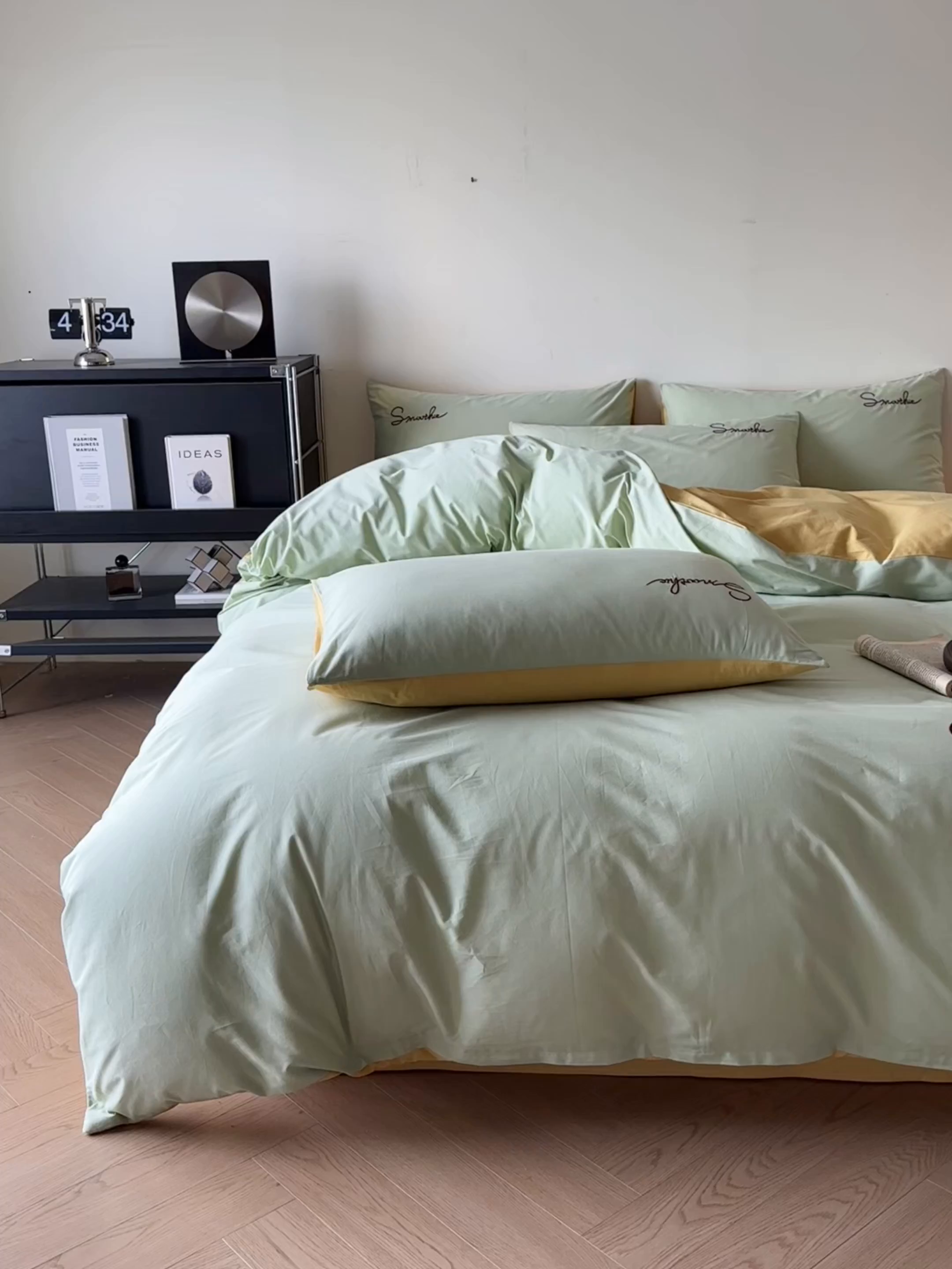 91家纺网 家纺一手货源 找家纺 ab家纺 2026新款刺绣双拼40支全棉水洗四件套 橄榄绿柠檬