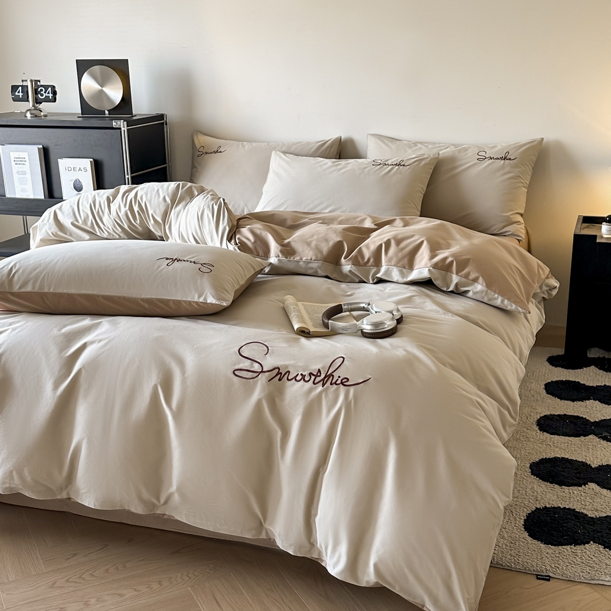 91家纺网 家纺一手货源 找家纺 ab家纺 2026新款刺绣双拼40支全棉水洗四件套 卡其米咖