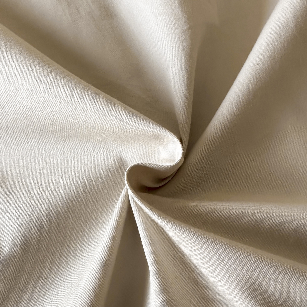 91家纺网 家纺一手货源 找家纺 ab家纺 2026新款刺绣双拼40支全棉水洗四件套 卡其米咖