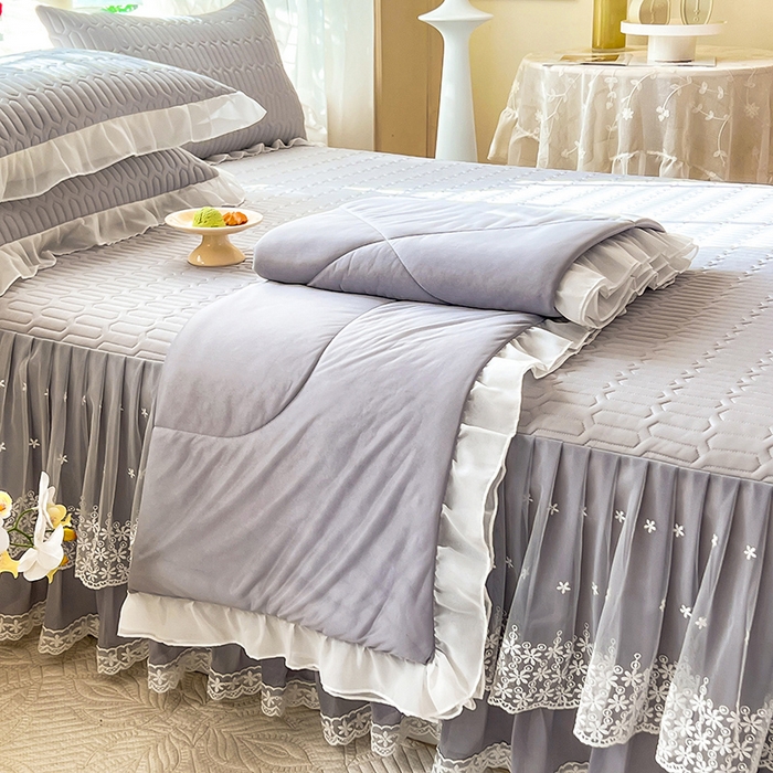 91家纺网 家纺一手货源 找家纺 后庭寝室 2026春夏新款乳胶凉席夏凉被空调被夏被四件套-爱意系列 爱意-浅灰