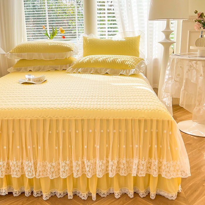 91家纺网 家纺一手货源 找家纺 后庭寝室 2026春夏新款乳胶凉席夏凉被空调被夏被四件套-爱意系列 爱意-嫩黄