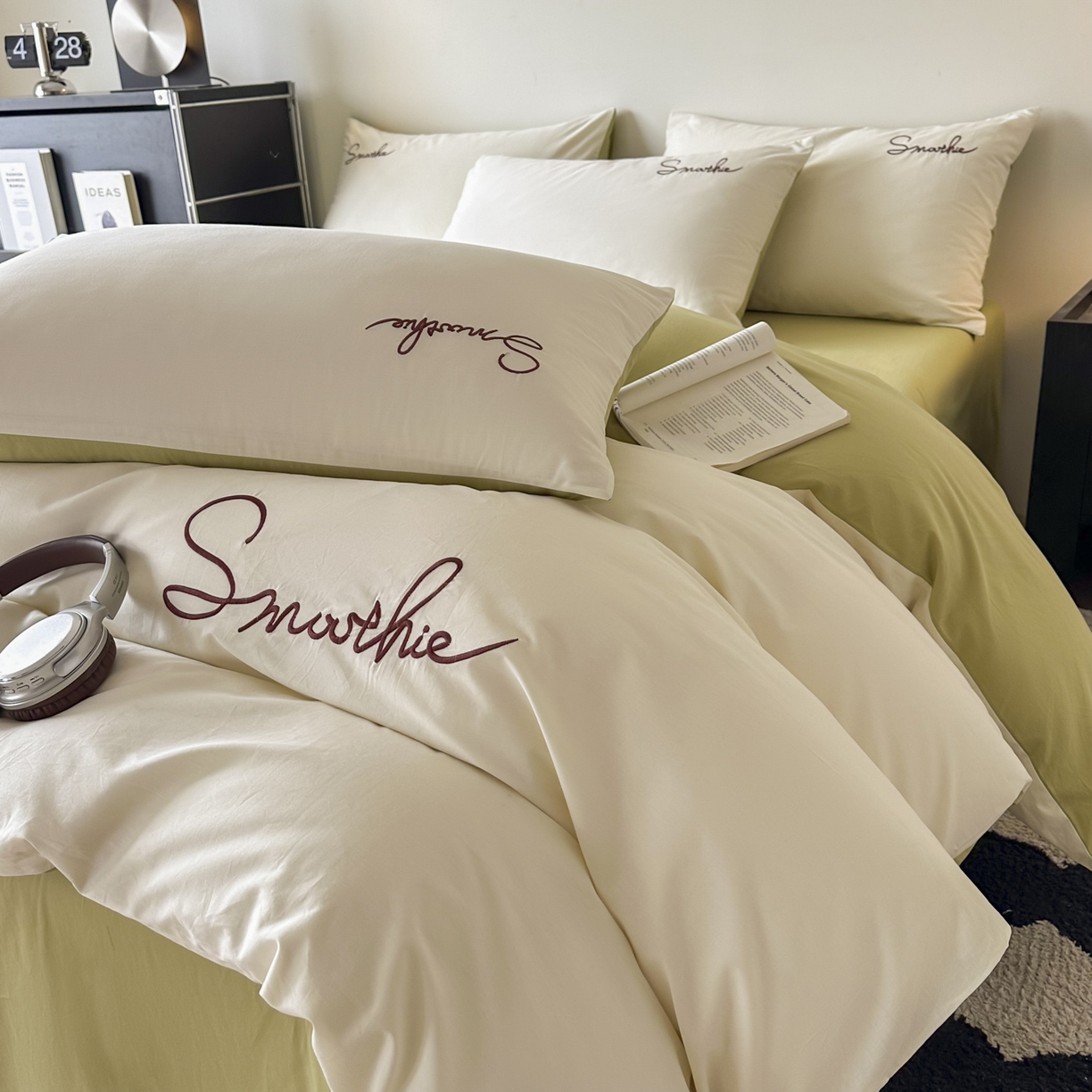 91家纺网 家纺一手货源 找家纺 ab家纺 2026新款刺绣双拼40支全棉水洗四件套 苹果绿杏