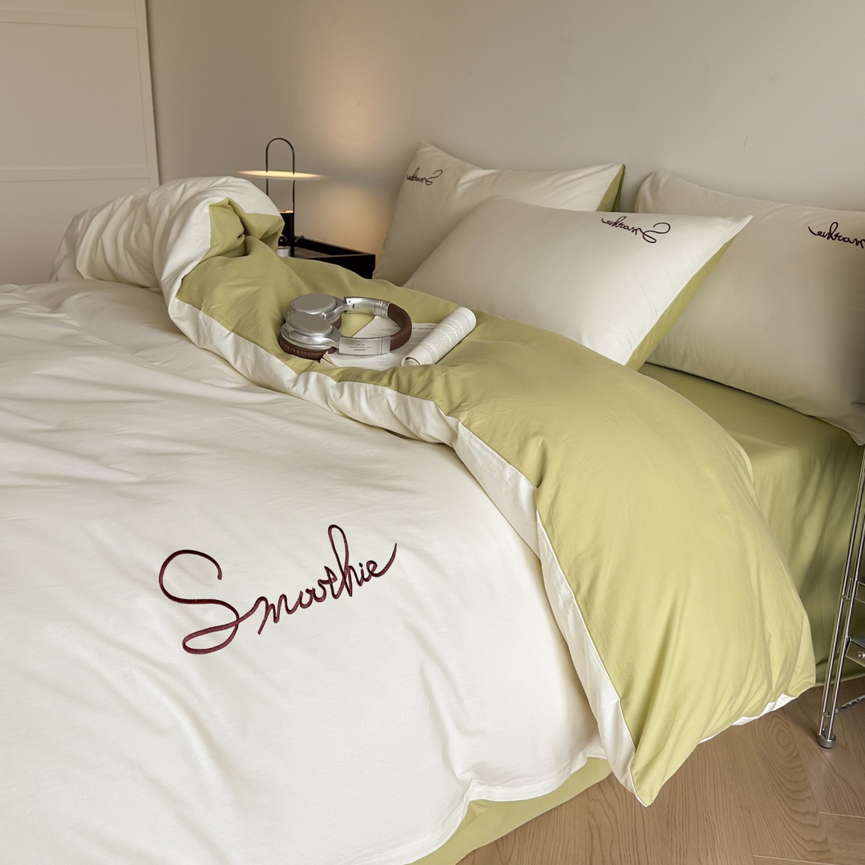 91家纺网 家纺一手货源 找家纺 ab家纺 2026新款刺绣双拼40支全棉水洗四件套 苹果绿杏