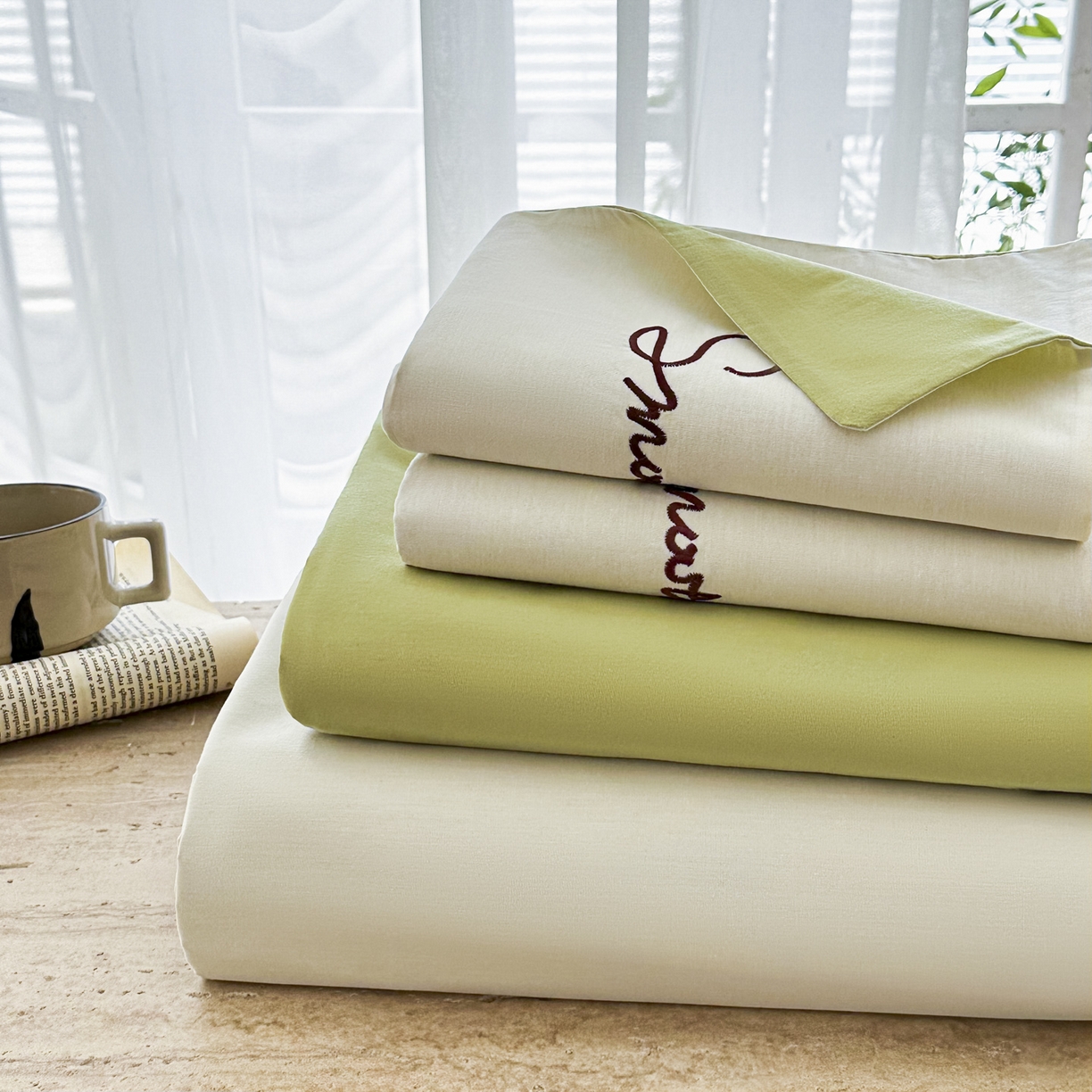 91家纺网 家纺一手货源 找家纺 ab家纺 2026新款刺绣双拼40支全棉水洗四件套 苹果绿杏