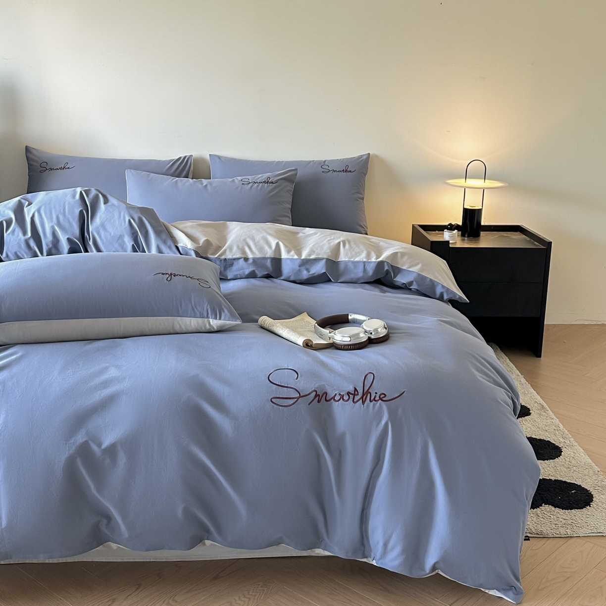 91家纺网 家纺一手货源 找家纺 ab家纺 2026新款刺绣双拼40支全棉水洗四件套 晴空蓝烟灰