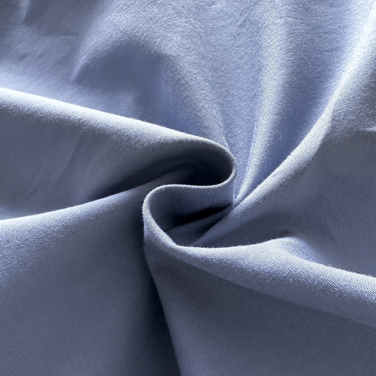 91家纺网 家纺一手货源 找家纺 ab家纺 2026新款刺绣双拼40支全棉水洗四件套 晴空蓝烟灰