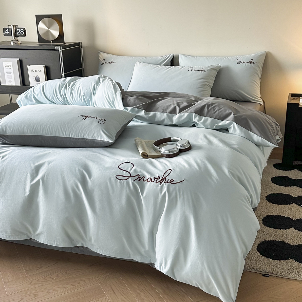 91家纺网 家纺一手货源 找家纺 ab家纺 2026新款刺绣双拼40支全棉水洗四件套 天蓝深灰