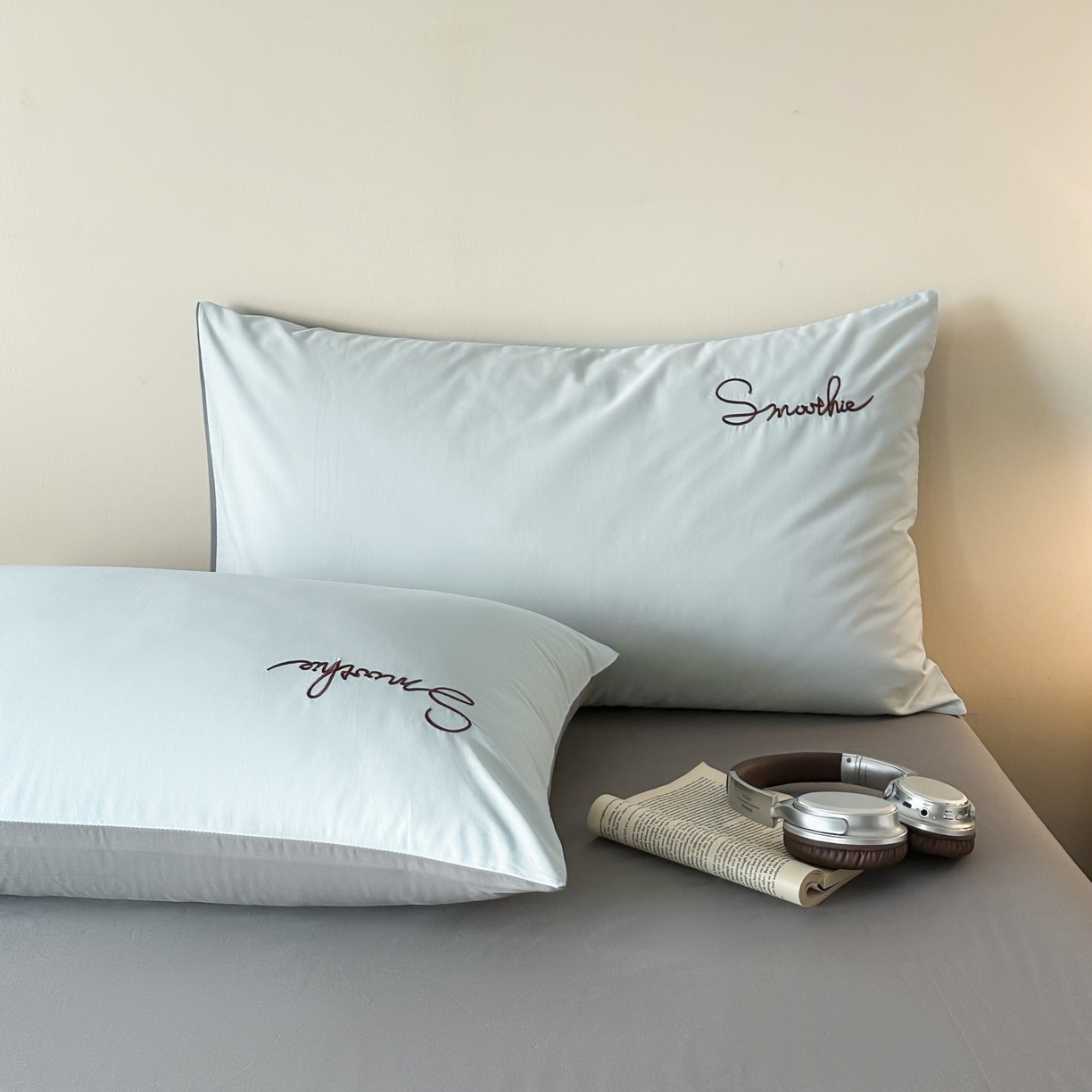 91家纺网 家纺一手货源 找家纺 ab家纺 2026新款刺绣双拼40支全棉水洗四件套 天蓝深灰