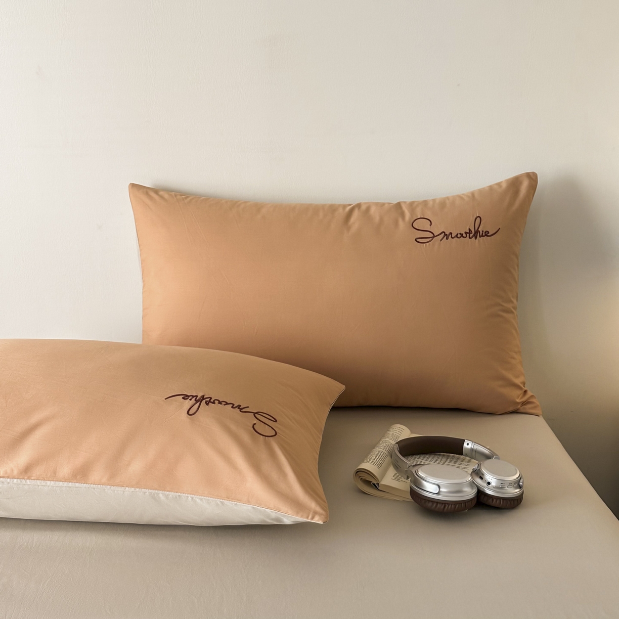 91家纺网 家纺一手货源 找家纺 ab家纺 2026新款刺绣双拼40支全棉水洗四件套 西柚卡其